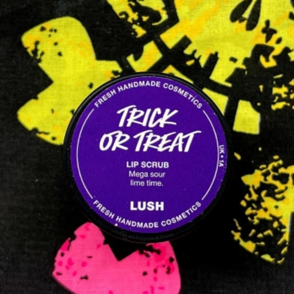 ❇️🧚‍♀️TRICK OR TREAT Lush 2021 DISCONTINUED RARE lip Scrub NWT